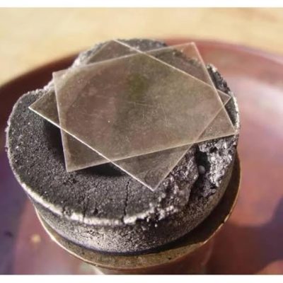 Mica Plates to Reduce Incense Burning